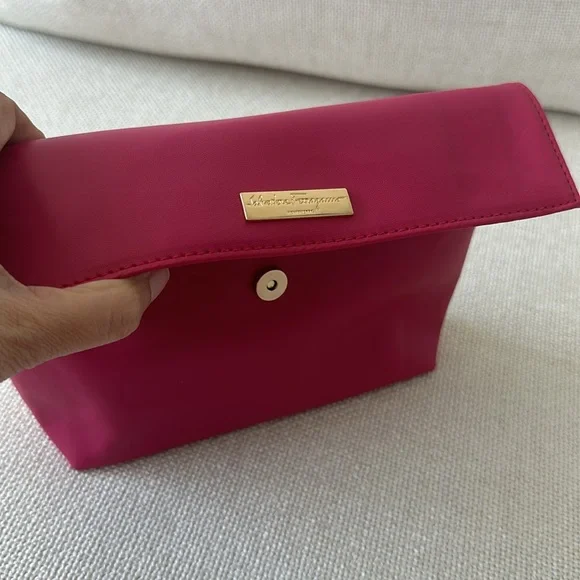 Salvatore Ferragamo Cosmetic Bag - Picture 11 of 12